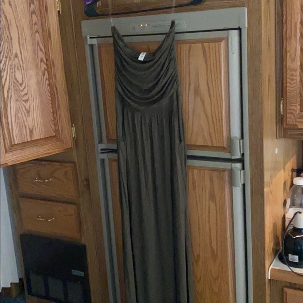 Long green strapless maxi dress